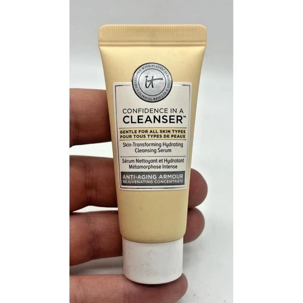 Confidence in a Cleanser Anti Aging Transforming Hydrating Cleansing Serum 0.6oz